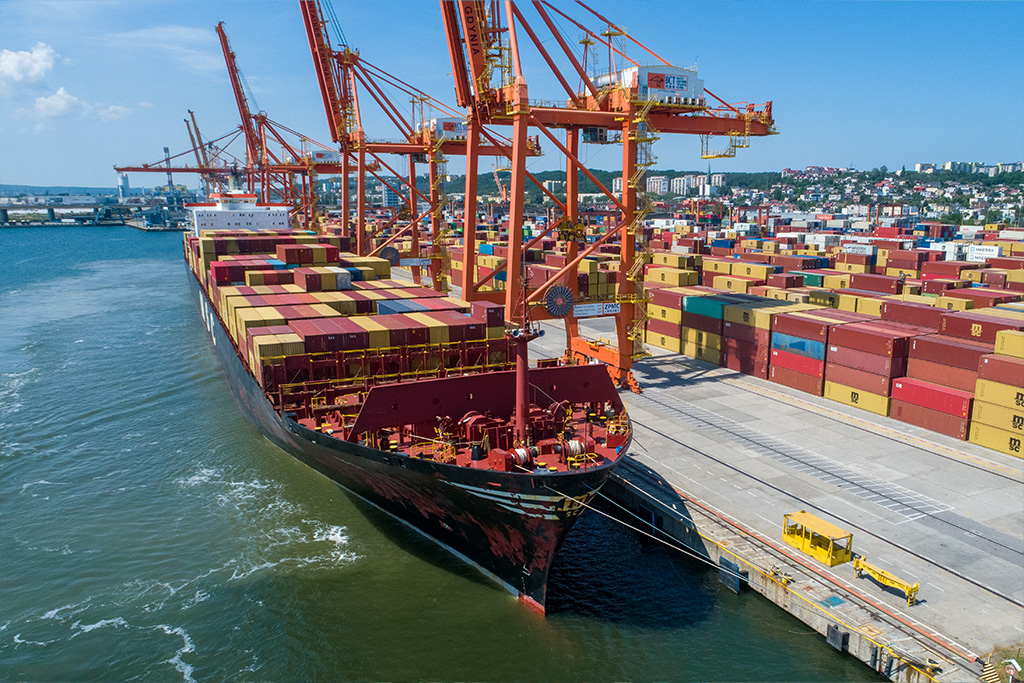 kontenerowy transport morski